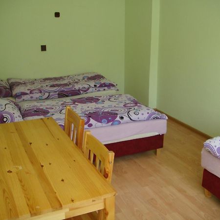 Hostel Omega Rzeszów Exteriör bild